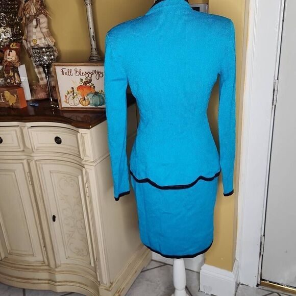 Cinderella's closet turquiose and black 2 piece skirt set women's size 6 - Picture 4 of 5